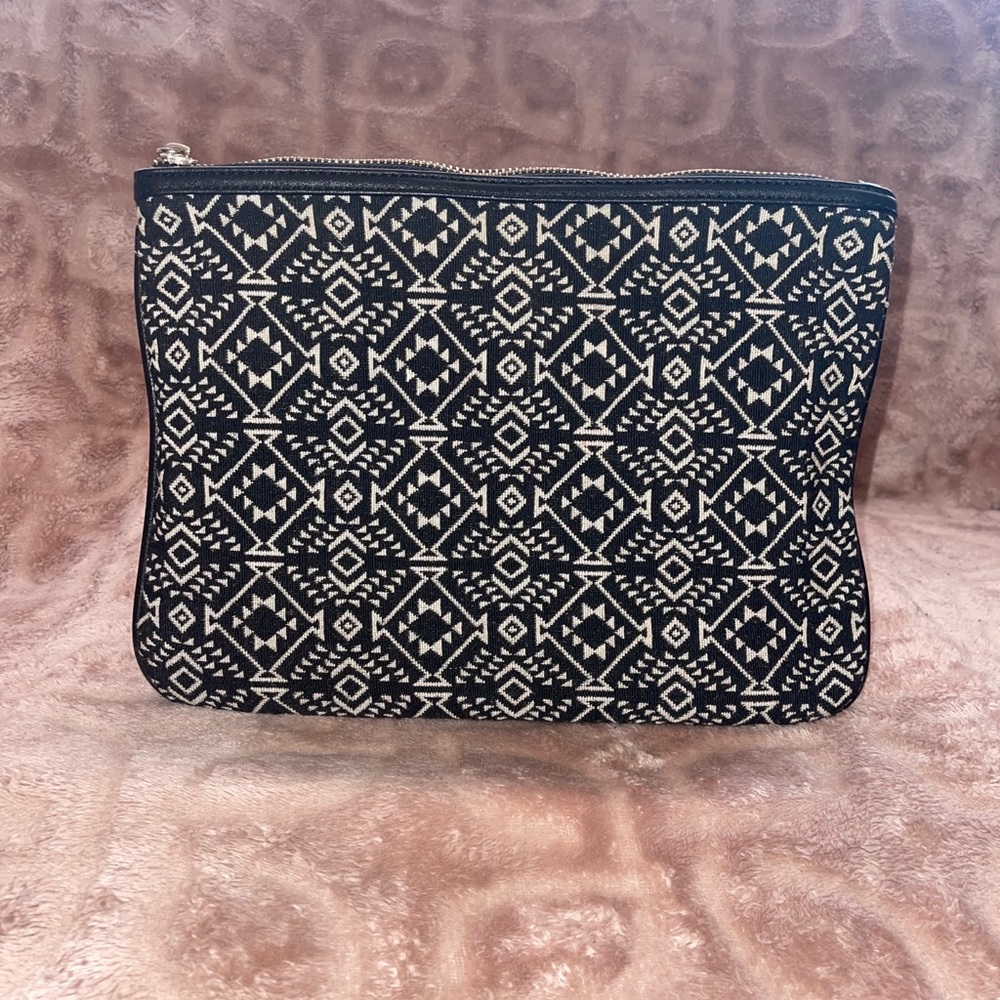 Capelli of New York Clutch w/ Fabric, Pattern